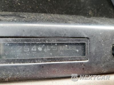 Zdjęcie 9 z 12 samochodu: 1992 LEXUS LS 400 VIN:JT8UF11EXN0099013 - miniatura