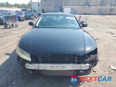 Piąte zdjęcie samochodu w środku: 2011 AUDI A5 PREMIUM PLUS VIN:WAULFAFR2BA086039 - miniatura