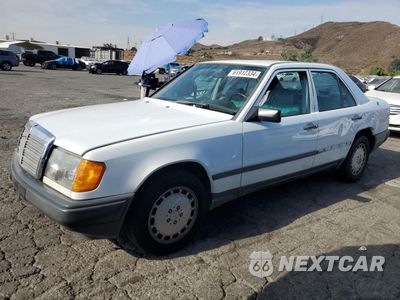 1986 MERCEDES-BENZ 300 E WDBEA30DXGA269701 - główne zdjęcie licytacji z USA - miniatura