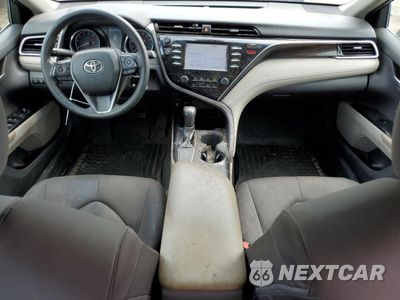 Zdjęcie 8 z 12 samochodu: 2018 TOYOTA CAMRY L VIN:4T1B11HK0JU563542 - miniatura