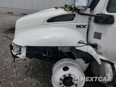 Zdjęcie 7 z 10 samochodu: 2019 INTERNATIONAL MV607 VIN:3HAEUMML3KL549599 - miniatura