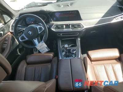 Zdjęcie 8 z 14 samochodu: 2020 BMW X7 M50I VIN:5UXCX6C0XL9D38031 - miniatura