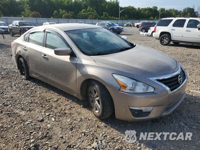 Czwarte zdjęcie samochodu z boku: 2015 NISSAN ALTIMA 2.5 VIN:1N4AL3AP9FC178124 - miniatura