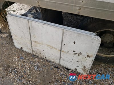 Zdjęcie 13 z 14 samochodu: 2011 ISUZU NPR VIN:JALB4W173B7400381 - miniatura