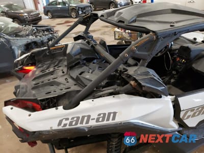 Zdjęcie 9 z 10 samochodu: 2023 CAN-AM MAVERICK X3 RS TURBO RR VIN:3JBVJAV48PE001390 - miniatura