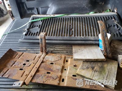 Zdjęcie 12 z 13 samochodu: 2002 FORD F150 SUPERCREW VIN:1FTRW08LX2KE18898 - miniatura