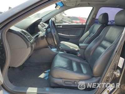 Zdjęcie 7 z 12 samochodu: 2006 HONDA ACCORD EX VIN:1HGCM668X6A011139 - miniatura