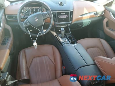 Zdjęcie 8 z 14 samochodu: 2022 MASERATI LEVANTE BASE VIN:ZN661XUA4NX394635 - miniatura