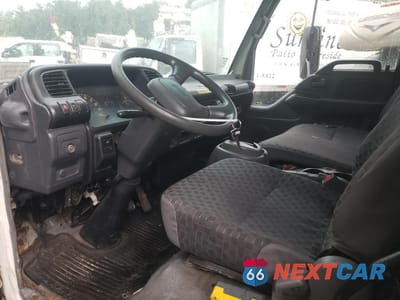 Zdjęcie 8 z 13 samochodu: 2007 ISUZU NPR VIN:4KLC4B1U87J801990 - miniatura