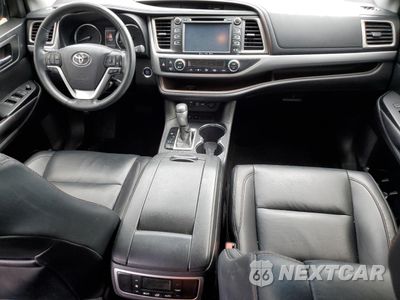 Zdjęcie 8 z 13 samochodu: 2019 TOYOTA HIGHLANDER SE VIN:5TDKZRFHXKS564058 - miniatura