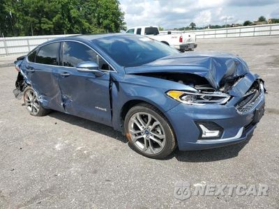 Czwarte zdjęcie samochodu z boku: 2019 FORD FUSION TITANIUM VIN:3FA6P0RU7KR104134 - miniatura