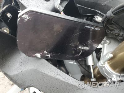 Zdjęcie 7 z 9 samochodu: 2023 BMW S 1000 RR VIN:WB10E6305P6H63560 - miniatura
