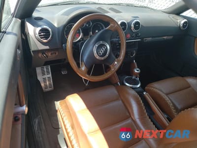 Zdjęcie 8 z 11 samochodu: 2001 AUDI TT VIN:TRUZZZ8NZY1069781 - miniatura