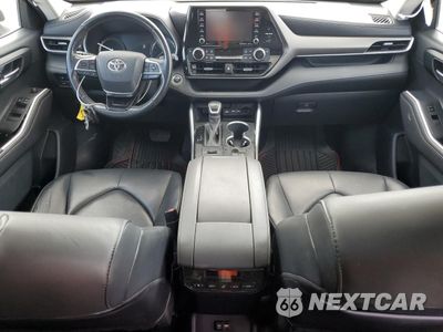 Zdjęcie 8 z 13 samochodu: 2020 TOYOTA HIGHLANDER XLE VIN:5TDGZRBH4LS503950 - miniatura