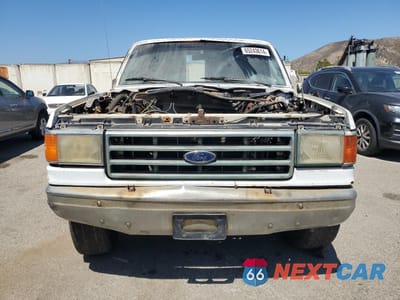 Piąte zdjęcie samochodu w środku: 1987 FORD F150 VIN:1FTCF15N4HPB11000 - miniatura