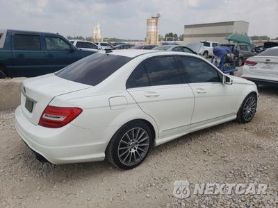 Trzecie zdjęcie samochodu z tyłu: 2012 MERCEDES-BENZ C 300 4MATIC VIN:WDDGF8BB0CR207780 - miniatura