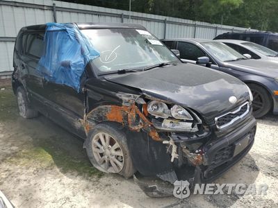 Czwarte zdjęcie samochodu z boku: 2013 KIA SOUL + VIN:KNDJT2A69D7594529 - miniatura