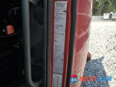 Zdjęcie 10 z 10 samochodu: 2007 VOLVO VN VNL VIN:4V4NC9GH17N442235 - miniatura