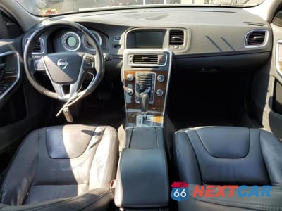 Zdjęcie 8 z 12 samochodu: 2012 VOLVO S60 T5 VIN:YV1622FS7C2081106 - miniatura