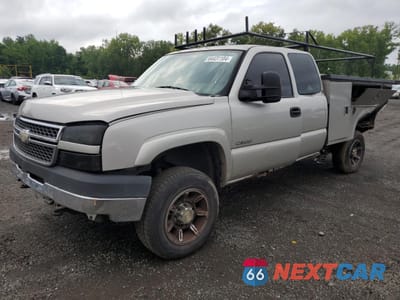 Drugie zdjęcie samochodu z przodu: 2005 CHEVROLET SILVERADO K3500 VIN:1GBHK39U65E184282 - miniatura