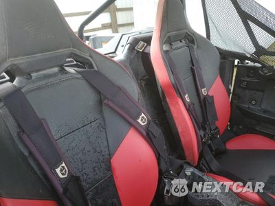 Zdjęcie 6 z 11 samochodu: 2019 HONDA SXS1000 S2X VIN:1HFVE051GK4000465 - miniatura
