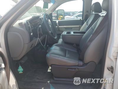 Zdjęcie 7 z 12 samochodu: 2013 CHEVROLET SILVERADO K2500 HEAVY DUTY VIN:1GC1KVCG1DF223767 - miniatura