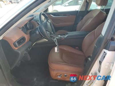 Zdjęcie 7 z 14 samochodu: 2022 MASERATI LEVANTE BASE VIN:ZN661XUA4NX394635 - miniatura