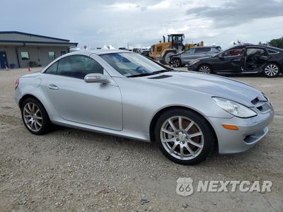 Czwarte zdjęcie samochodu z boku: 2005 MERCEDES-BENZ SLK 350 VIN:WDBWK56F55F061568 - miniatura