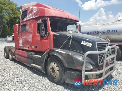 2007 VOLVO VN VNL 4V4NC9GH17N442235 - główne zdjęcie licytacji z USA - miniatura