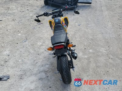 Czwarte zdjęcie samochodu z boku: 2022 HONDA GROM 125 VIN:MLHJC9219N5005226 - miniatura