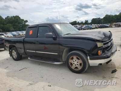 Czwarte zdjęcie samochodu z boku: 2007 CHEVROLET SILVERADO C1500 CLASSIC VIN:1GCEC19Z97Z160260 - miniatura