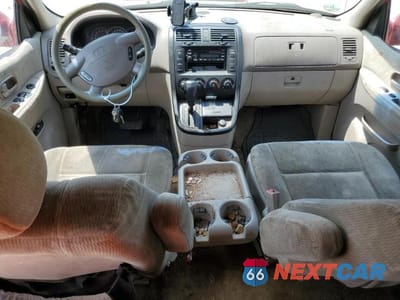 Zdjęcie 8 z 13 samochodu: 2005 KIA SEDONA EX VIN:KNDUP132256662909 - miniatura