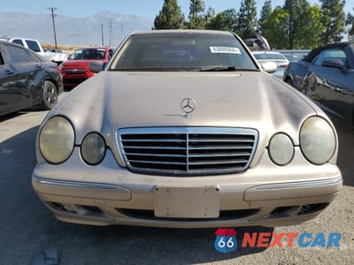 Piąte zdjęcie samochodu w środku: 2000 MERCEDES-BENZ E 320 VIN:WDBJF65J9YB083451 - miniatura