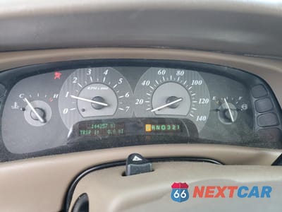 Zdjęcie 9 z 12 samochodu: 2004 BUICK PARK AVENUE ULTRA VIN:1G4CU541544143540 - miniatura