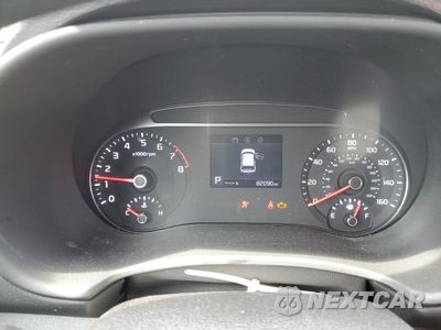 Zdjęcie 9 z 12 samochodu: 2022 KIA SOUL LX VIN:KNDJ23AU3N7812361 - miniatura