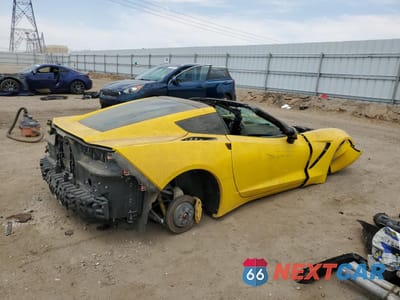 Trzecie zdjęcie samochodu z tyłu: 2014 CHEVROLET CORVETTE STINGRAY 3LT VIN:1G1YF2D78E5129031 - miniatura