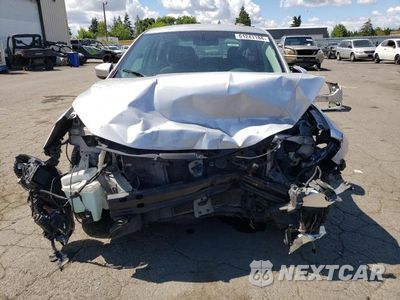 Piąte zdjęcie samochodu w środku: 2018 NISSAN SENTRA S VIN:3N1AB7AP4JY259572 - miniatura