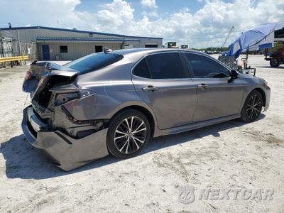 Trzecie zdjęcie samochodu z tyłu: 2020 TOYOTA CAMRY SE VIN:4T1G11AK4LU929313 - miniatura
