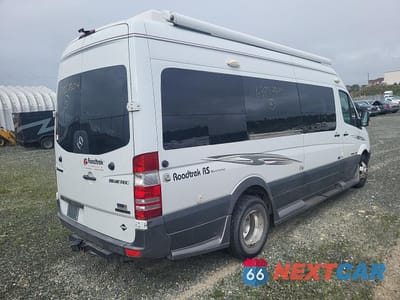 Trzecie zdjęcie samochodu z tyłu: 2011 MERCEDES-BENZ SPRINTER 3500 VIN:WD3BF4CC4B5569325 - miniatura