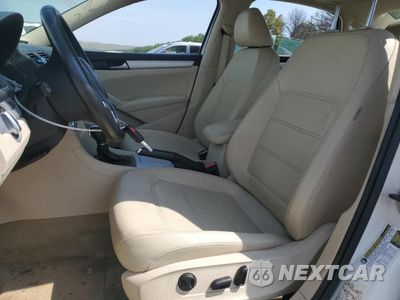 Zdjęcie 7 z 12 samochodu: 2012 VOLKSWAGEN PASSAT SE VIN:1VWBP7A31CC053473 - miniatura
