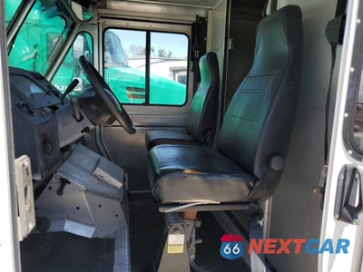 Zdjęcie 7 z 12 samochodu: 2016 FORD ECONOLINE E350 SUPER DUTY STRIPPED CHASSIS VIN:1FC3E3KS7GDC56257 - miniatura