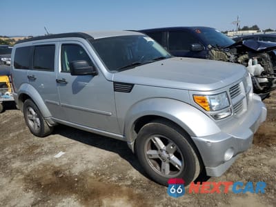 Czwarte zdjęcie samochodu z boku: 2011 DODGE NITRO SXT VIN:1D4PT5GK5BW547682 - miniatura