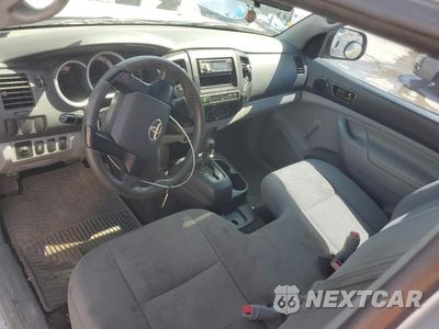 Zdjęcie 8 z 12 samochodu: 2012 TOYOTA TACOMA BASE VIN:5TFNX4CN0CX011690 - miniatura