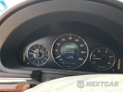 Zdjęcie 9 z 14 samochodu: 2005 MERCEDES-BENZ E 320 CDI VIN:WDBUF26J15A617371 - miniatura