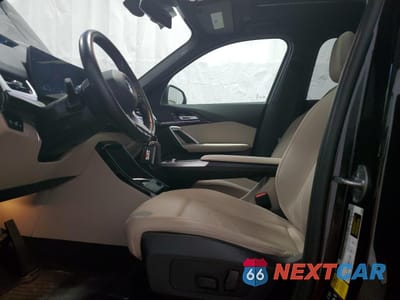 Zdjęcie 7 z 13 samochodu: 2023 BMW X1 XDRIVE28I VIN:WBX73EF04P5X46896 - miniatura