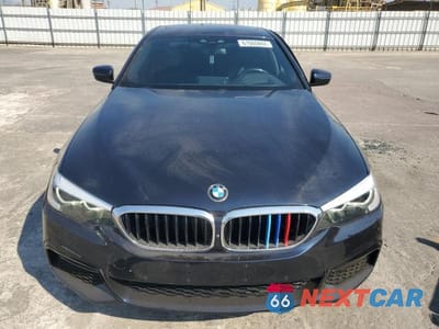 Piąte zdjęcie samochodu w środku: 2020 BMW 530E VIN:WBAJA9C07LCE29639 - miniatura