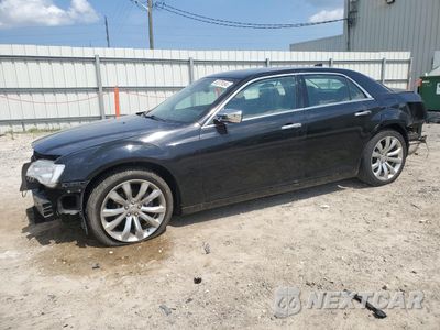2018 CHRYSLER 300 LIMITED 2C3CCAEG0JH137084 - główne zdjęcie licytacji z USA - miniatura