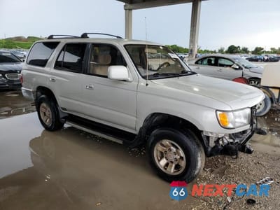 Czwarte zdjęcie samochodu z boku: 1996 TOYOTA 4RUNNER SR5 VIN:JT3GN86R6T0012344 - miniatura