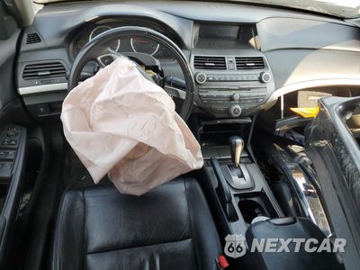 Zdjęcie 8 z 13 samochodu: 2012 HONDA ACCORD SE VIN:1HGCP2F6XCA011068 - miniatura