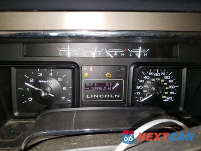 Zdjęcie 9 z 15 samochodu: 2011 LINCOLN NAVIGATOR L VIN:5LMJJ3J54BEJ03241 - miniatura